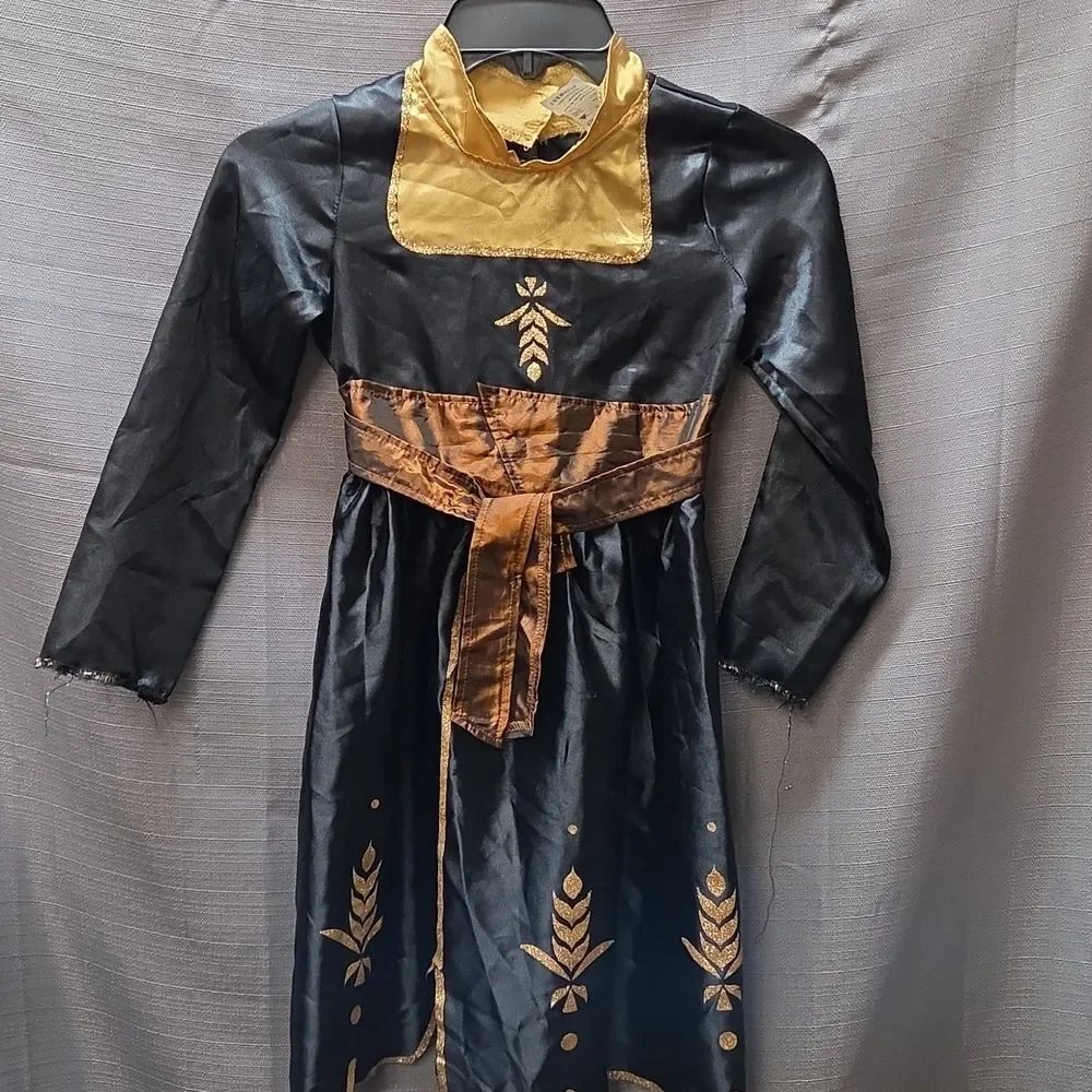 Frozen 2 Anna Costume Girls Size 4-6x 2 Pc. Dress, Cape,‎ Gloves, & boots